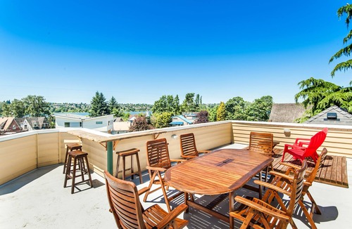 Green Lake House | Huge Home a Block from Green Lake