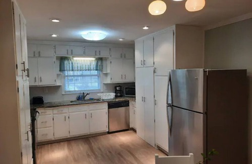 East Point House | Huge Home Close to Attractions Sleeps 20+