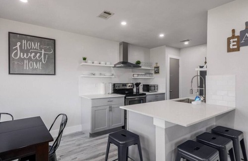 Killeen House | Huge Home in Killeen Large Families 16 Guests