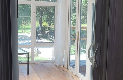 Harrisonville House | Huge Home, Sleeps 24, Hot Tub, Pool Table