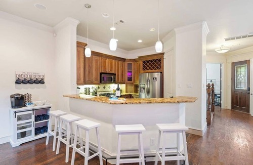 Glencoe House | Huge Home w/Gameroom, Patio, & Secret Room!