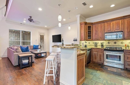Glencoe House | Huge Home w/Gameroom, Patio, & Secret Room!