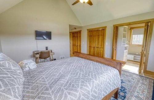 Ellicottville House | Huge Home w Studio Apt-Mountain Views-Hot Tub-Sauna