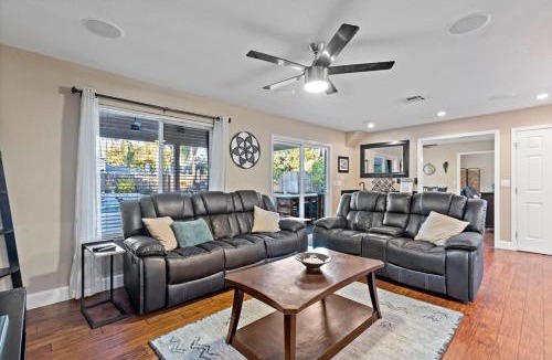 Citrus Heights House | Huge House-Yard-Pool Hot Tub