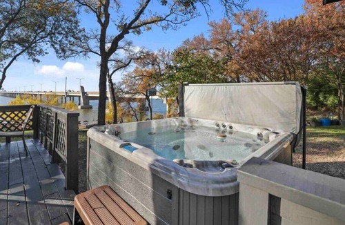 Little Elm House | Huge Lakefront Getaway Hot Tub, Deck, Sleeps 16