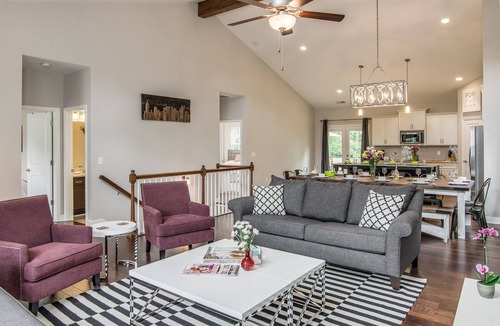 Talbot's Corner House | Huge! Luxe Brand New 4b+/4 Full Bath 10 Min To Downtown!