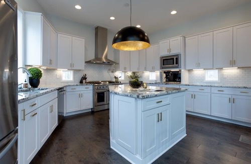 Shelby Hills House | Huge Luxe Home! 11 Beds - Rooftop Fire pit!