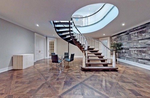 Richmond Hill House | Huge Mansion loaded with all amenities for quiet enjoyment