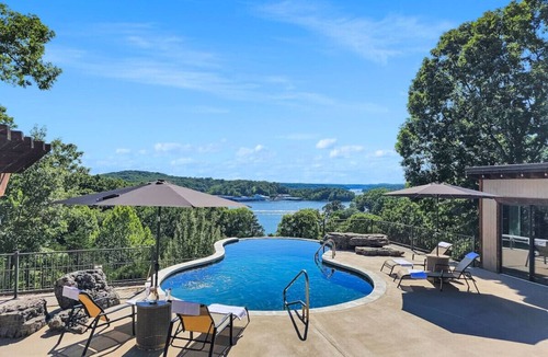 Lake of the Ozarks House | Huge Mansion/Pool/Sleeps 30+