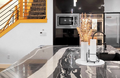 South Oklahoma City House | Huge modern 4-bedroom Oasis OKC/Moore