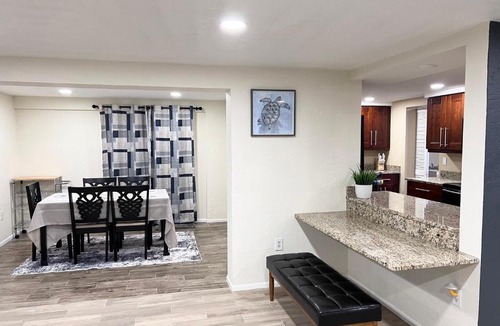 Gulf Gate Estates House | Huge Sarasota Pool Home