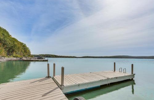 Hawley House | Huge Waterfront Home with Dock on Lake Wallenpaupack