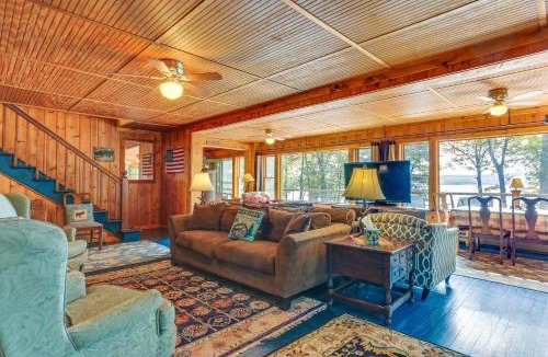 Hawley House | Huge Waterfront Home with Dock on Lake Wallenpaupack