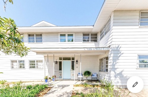 Gwaltney Estate House | Huge waterfronthome on historic St. Andrews Bay