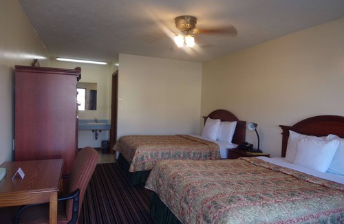 Warren Hotel | Huggy Bear Motel