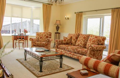 Pontesbury House | Huglith Farm