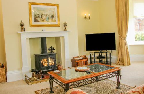 Pontesbury House | Huglith Farm