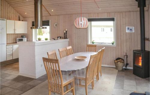 Hovborg House | Hugoline