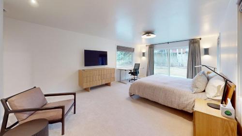 Hulen Meadows House | Hulen Way Home