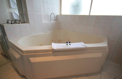 Fawkner Hotel | Hume Villa Motor Inn