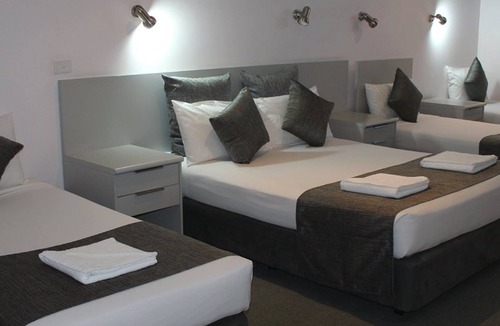 Fawkner Hotel | Hume Villa Motor Inn