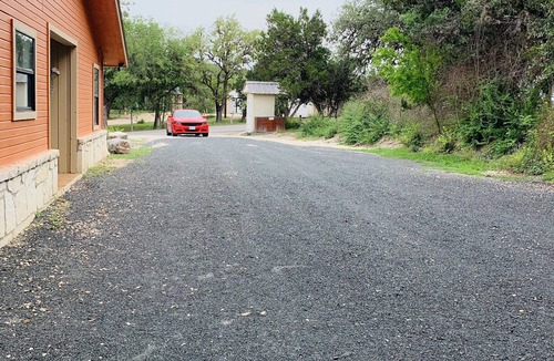 Concan House | Hummingbird Cabin, located down Riverroad close to local shops and restaurants!