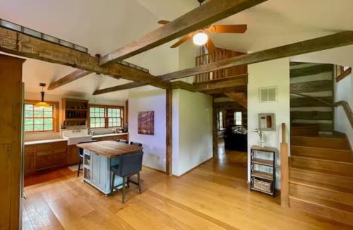 Dyke House | Hummingbird's Rest - Wine Country Cabin Retreat