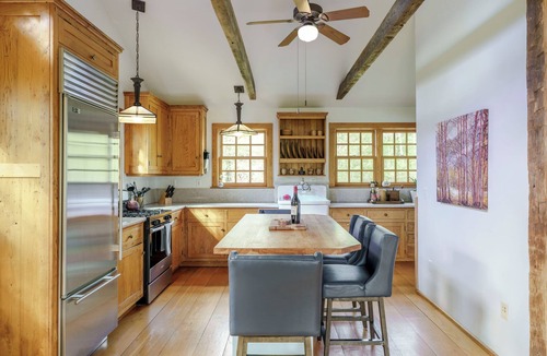 Dyke House | Hummingbird's Rest - Wine Country Cabin Retreat