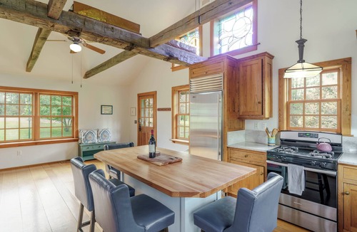 Dyke House | Hummingbird's Rest - Wine Country Cabin Retreat