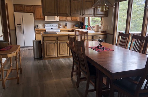 Carriage Hills House | Hummingbird Treehouse