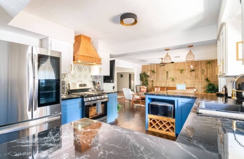 Westbury House | Hummingbird