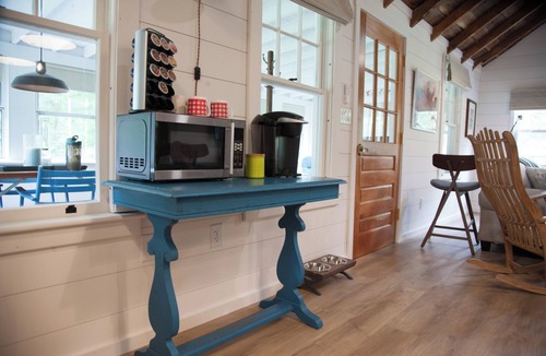 Town of Russia Cottage | Humphrey Hideaway - Cozy Cottage Near Hinkley Lake