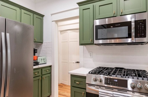 East Side House | [Huna House] Heated Pool, Hot tub, Firepit