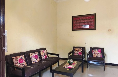 Tegal House | Hunian rumah 2 lantai yang terletak di pusat kota, strategis dan terjangkau.