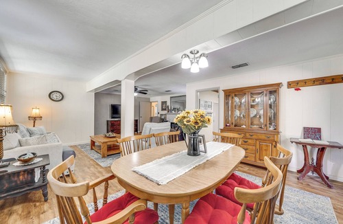 Lockesburg House | Hunt, Fish & Birdwatch: Peaceful Lockesburg Escape