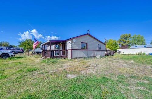 Encampment House | Hunt, Fish & Hike: Home w/Deck in Encampment