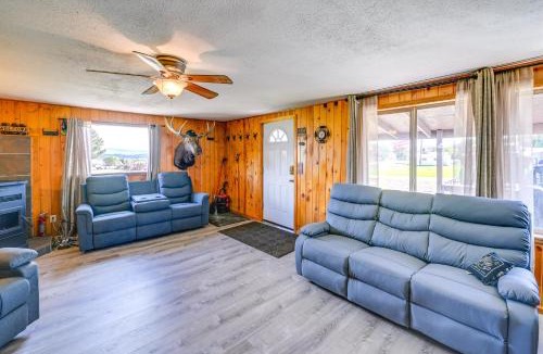 Encampment House | Hunt, Fish & Hike: Home w/Deck in Encampment