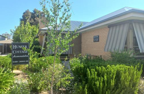 Euroa House | HUNTER COTTAGE EUROA - "A great weekend escape"