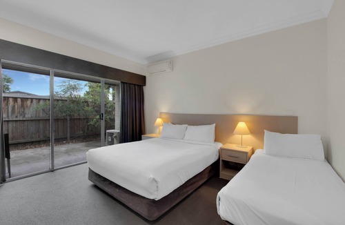 Rutherford Hotel | Hunter Gateway Motel