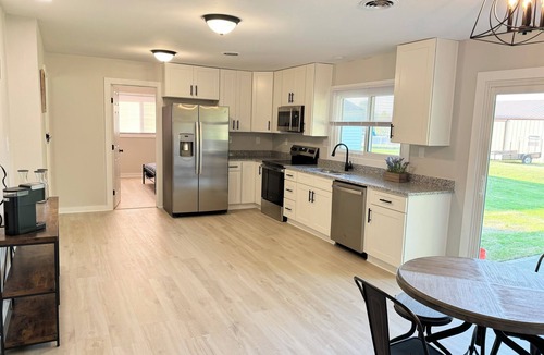 Franklin House | Hunter Hideaway: charming 3 bed/ 2 bath