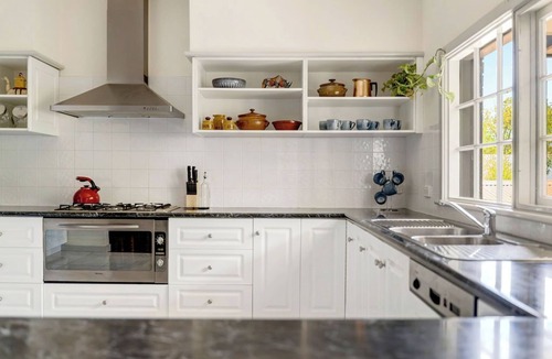 Castlemaine House | Hunter House - Castlemaine