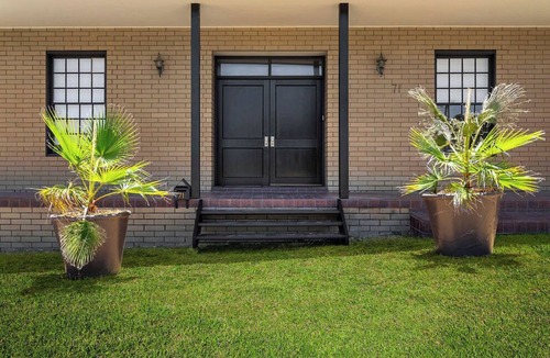 Castlemaine House | Hunter House - Castlemaine