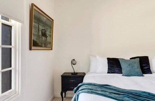 Castlemaine House | Hunter House - Castlemaine