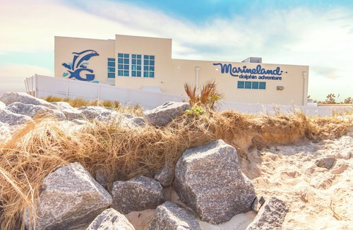 Crescent Beach Cottage | Hunter's Haven by Distinctive Beach Rentals