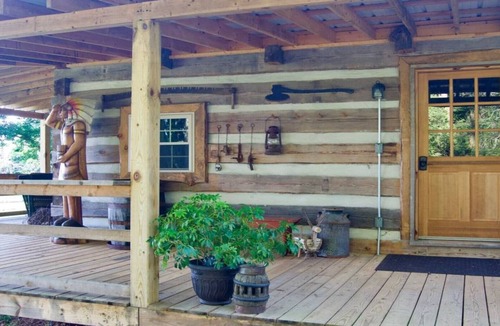 Crystal Hill Cabin | Hunter's Retreat at Springfield 1842