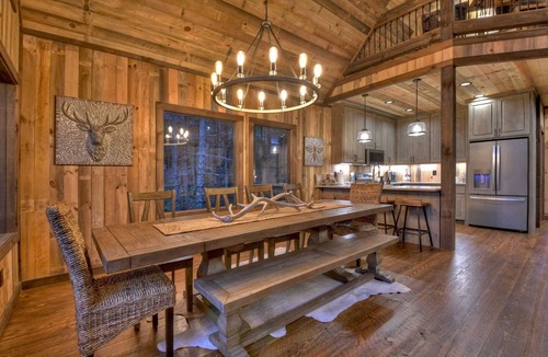 Epworth Cabin | Hunter's Treehouse | Free Night Offer!