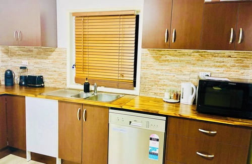 Weston House | Hunter Valley Escape 4BR 2 Bath Work & Leisure