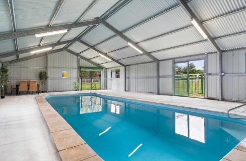 Whittingham House | Hunter Valley Homes Pets Heated Pool