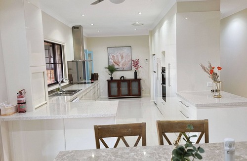 Nulkaba House | Hunter Valley Nulkaba breathtaking views & relax