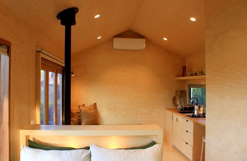 Pokolbin Cabin | Hunter Valley Vineyard Cabin by Outpost